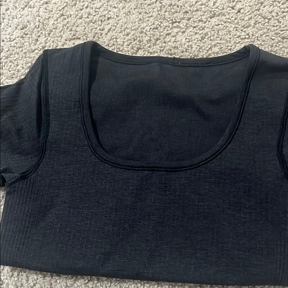 Lululemon Fitted Short Sleeve Tee - Picture 2 of 6